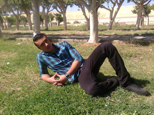 karimnasr6's profile picture. 