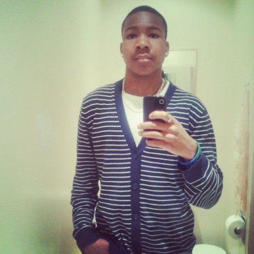 #team capricorn #Jamaican #Chinese #Spanish, IG: DJjigga_1998 follow me on my new twitter acount DJJigga_1998