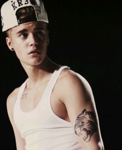 Jdrewbieber20_x's profile picture. Met & hugged justin|second row BELIEVE tour|went to M&G six times and never regreted it :)