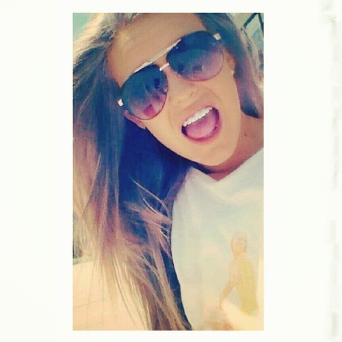 follow me on instagram. taylerbeasley (: