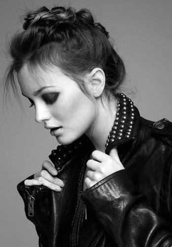 黄色い目の惡魔 ファーストクラスのcm曲に Chandelier が使われてsiaが注目されてるけど 私にとってsiaと言えば まずはコレ I M In Here ゴシップガール チャックとブレアのパリの駅で使用された曲 洋楽 Music Http T Co Hzcaic4nxs 黄色い目の惡魔 ファーストクラスのcm曲に Chandelier が使われてsiaが注目されてるけど 私にとってsiaと言えば まずはコレ I M In Here ゴシップガール チャックとブレアのパリの駅で使用された曲 洋楽 Music Http T Co Hzcaic4nxs