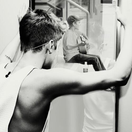 All I need is a Bieber meet and greet ∞ Haters are Drake Bell fans.