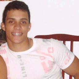 Nunca me arrependo de nada que eu fiz, só levo como lição e fico ligado para não repetir a mesma burrada de antes! ;)
