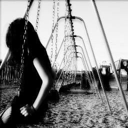in a band.!!!SINGLE!!!my chemical romance.fall out boy.emo.hot topic,longboardind,skatebordind, gages are amazing !!! :)