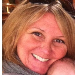 GM at The Rose & Crown. I have lived on ACK for 23 yrs. Enjoy the beach, working out and spending time with family & friends