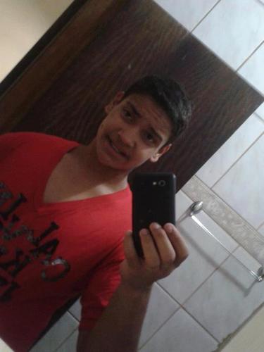 https://t.co/NxsHx77mvD esse sou eu :))