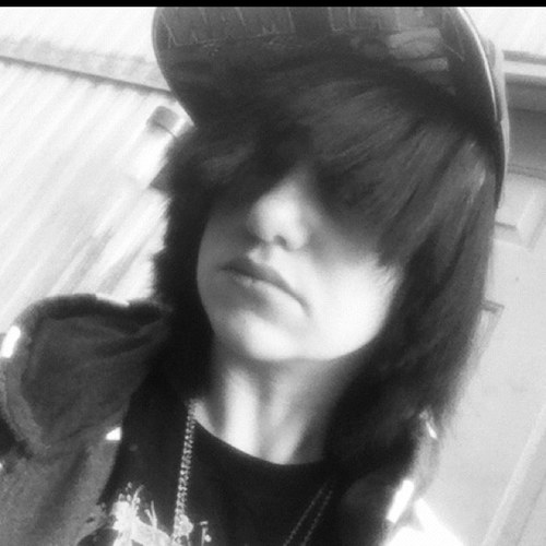 skylar•12-27•misic saves me•tattoos•piercings•band members•BMTH•