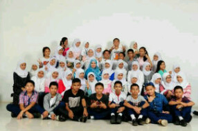 always remember we,, we are seven one! we are one! maisuri generation's.. go follow @sevenonespentig, \(‾▿‾\) \(´▽`)/ (/‾▿‾)/ @smp3makassar