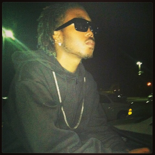 im kool ass hell im layed back anit bout games real keep it 100 allday everyday anything esle jus ask n i follow back