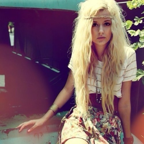 StonerOrPothead's profile picture. Keep your eyes low, and your mind high.