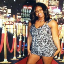 DA NIGGAHZ LOVE ME BUT DESE HOEZ HATE ME HA