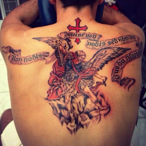 Im professional boxing and muay thai fighter.
I love tattoo and sports.
Family and my girlfriend.
I like friends