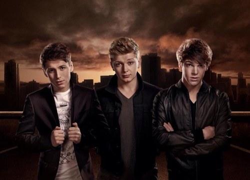0/3. Have a lot of love for 3 handsome lads that go by the name of Greg, Micky & Dan aka District3..❤I'm also in love with the Janoskians #3eek #BeBeautiful