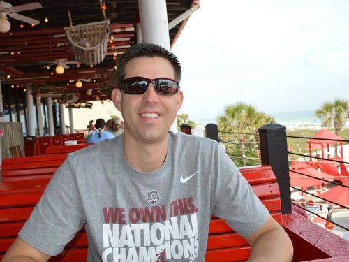 Christian, Conservative. Believe in the Bible and our Constitution, #MAGA, NRA member, SEC Fan, Live on the Gulf Coast.  Graduate of the University of Alabama