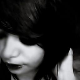 karenscreamo1's profile picture. 