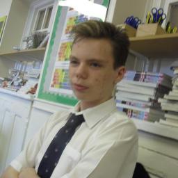 Aspiring English Dubstep/Drum & Bass/Psytrance DJ/Producer. Check out my stuff here http://t.co/E5CXJBPbVq