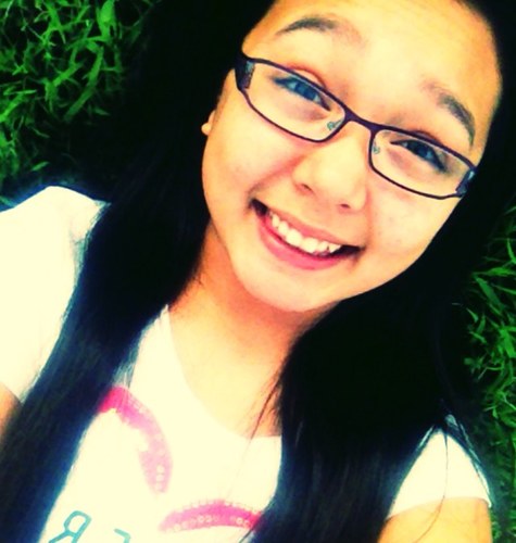 Im Monica(: & im into Volleyball & if you FOLLOW ME, ILL FOLLOW BACK(: