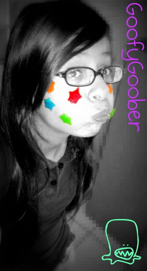 Hey Im Tatiana(: Get To Know Mee....Yooh Wont Reqret It :D I 33 Kardashians (: