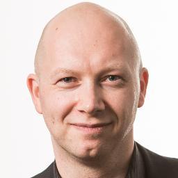 Mulighetsutvikler. Initiativtaker til bevegelsen @innenforskap. Jobber også med gründere og vinn-vinn-vinn-situasjoner. Muligheter oppstår når mennesker møtes!