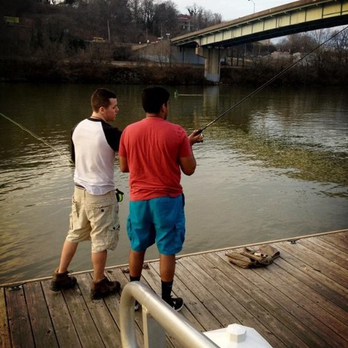 FlyFishing and Spinfishing Guide out of NE PA. Guides from PA to NY in the summer months and WV every other month. Any species you want I can provide for cheap!