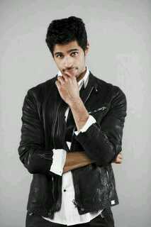 Welcome 2 the 1st FC dedicated  2 the handsome'Osam  ( sId) fOllow us....Admin @alisha23khan........