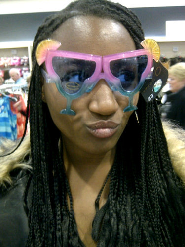 Simoneous18's profile picture. *poke*