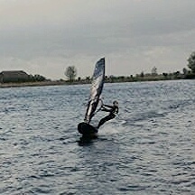 Thomasdebont's profile picture. /willem van oranje/ vwo 2/ hoofdklasse tennis/ 13 jaar/ windsurfing