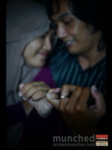 IntanFeelLucky's profile picture. 'I will find who am I if I try to understand it, not bussy to being someone else' :) - Entrepreneur, Online Marketing Learner -