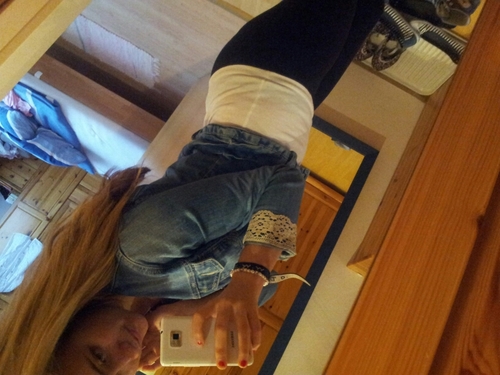 follow me. giving shoutouts to my beliebers who follow me. much love belieberfamily :-)