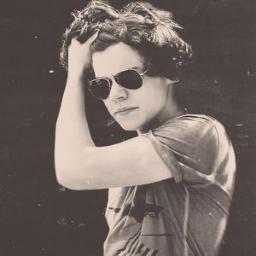 I GAVE YOU A FREE FOLLOW. DONT FOLLOW ME, FOLLOW @IRWINWHORE