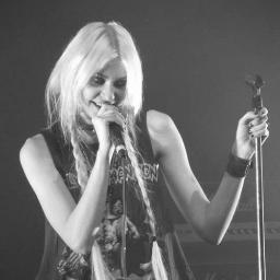 Depressed 14 years cutter | Taylor Momsen - The Pretty Reckless | Kurt Cobain - Nirvana | Ed Sheeran & Demi Lovato