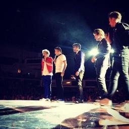Vivo enamorada de 4 británicos y 1 irlandés. http://t.co/CQ20g62fTI DIRECTIONER.