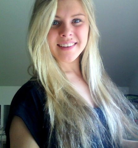 18 year old girl from sweden.
 Follow me on instagram:Mimikremer