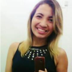Eu gosto de olhos que sorriem, de gestos que se desculpam, de toques que sabem conversar e de silêncios que se declaram .