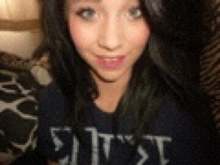 Up for a chat ^.^ follow me:3