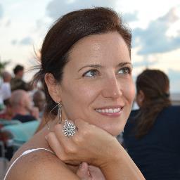 AnnieBanannie71's profile picture. An Ohio girl enjoying life in North Carolina. Loving wife. Loyal friend. Avid reader. Bocce ball enthusiast.