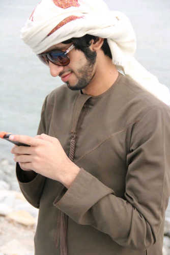 رآح وآلترآب ضمھ ، لگنھ بدآخلي حـيَ مآ مـآت #احمد_كرم ☹♥