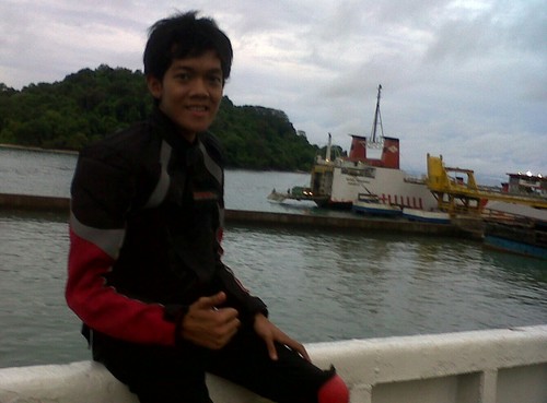 Please follow me if you want to know me.. ok. thanks