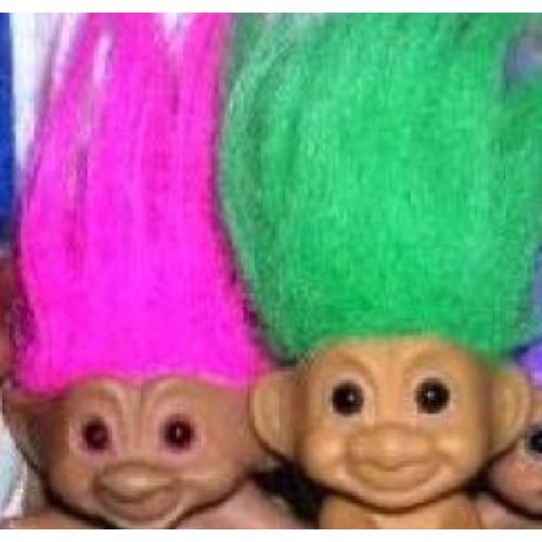 Trollers hebben swag dus volg ons!! TROLOLOLOLOLOL! 
Word ook een trollen door op volgen te klikken. #LoveToTheTrollers #WeTweetTrolls #trollmolgrappen