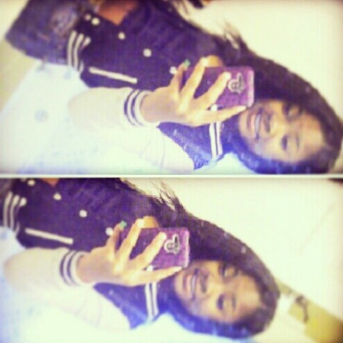 Fuck with my NEW Twitter... @Pristinaa_  (;