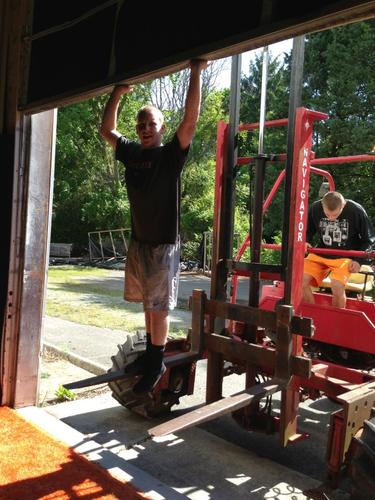 MachinegunGiles's profile picture. young king