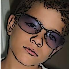 Sou um cara retardado que posta twitts e tem um canal no youtube ;D