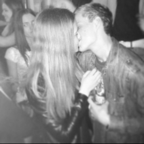 hoi ik hou van je schatje kusjes @__Lisax