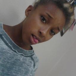 ur_bby3's profile picture. 