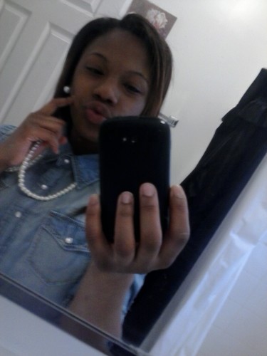 I GIVE PRETTY BITCHES DEY PROPS && MAKE BUM BITCHES MY OPPS '' (N|H) !!