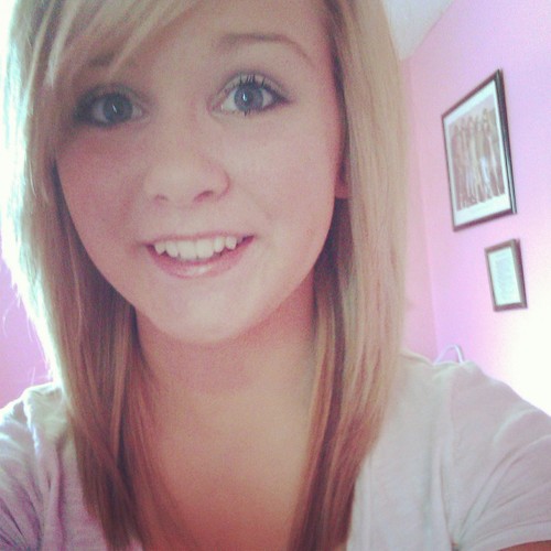 MOCountryChaser's profile picture. Small town girl living in Missouri. Country Boys&Military Men. Blonde hair. Boots. Bonfires. Baseball. Avi is me.