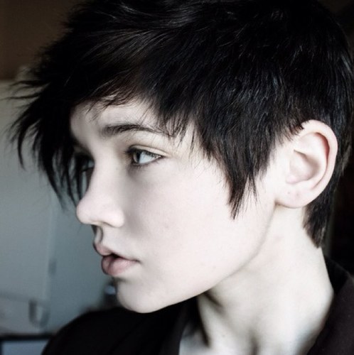 GildedCalamity's profile picture. Just because Dad said I have two swords, doesn't mean I want to use the one that isn't metal. [TID|RP|OOC]