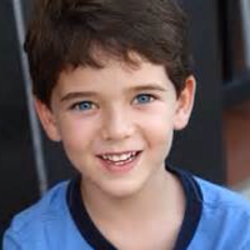 MiniMichael_'s profile picture. Six year old son of @Xavier_Michael and @Trayton_Michael, and @Tits_Michael, Twin to Xoe. RP21+