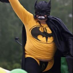 bernardotario's profile picture. especialista na arte de ser troxa