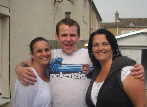 TaiWass's profile picture. I am a gamer and proud to be one xbox 360 for the fucking win